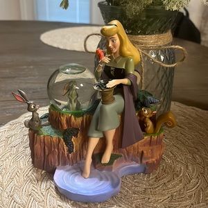 Disney sleeping beauty snow globe